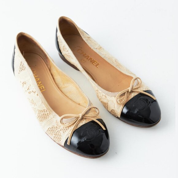 CHANEL Ballerinas Lace Ballet Flats Shoes Size 38 (They run a small size) - Picture 1 of 10